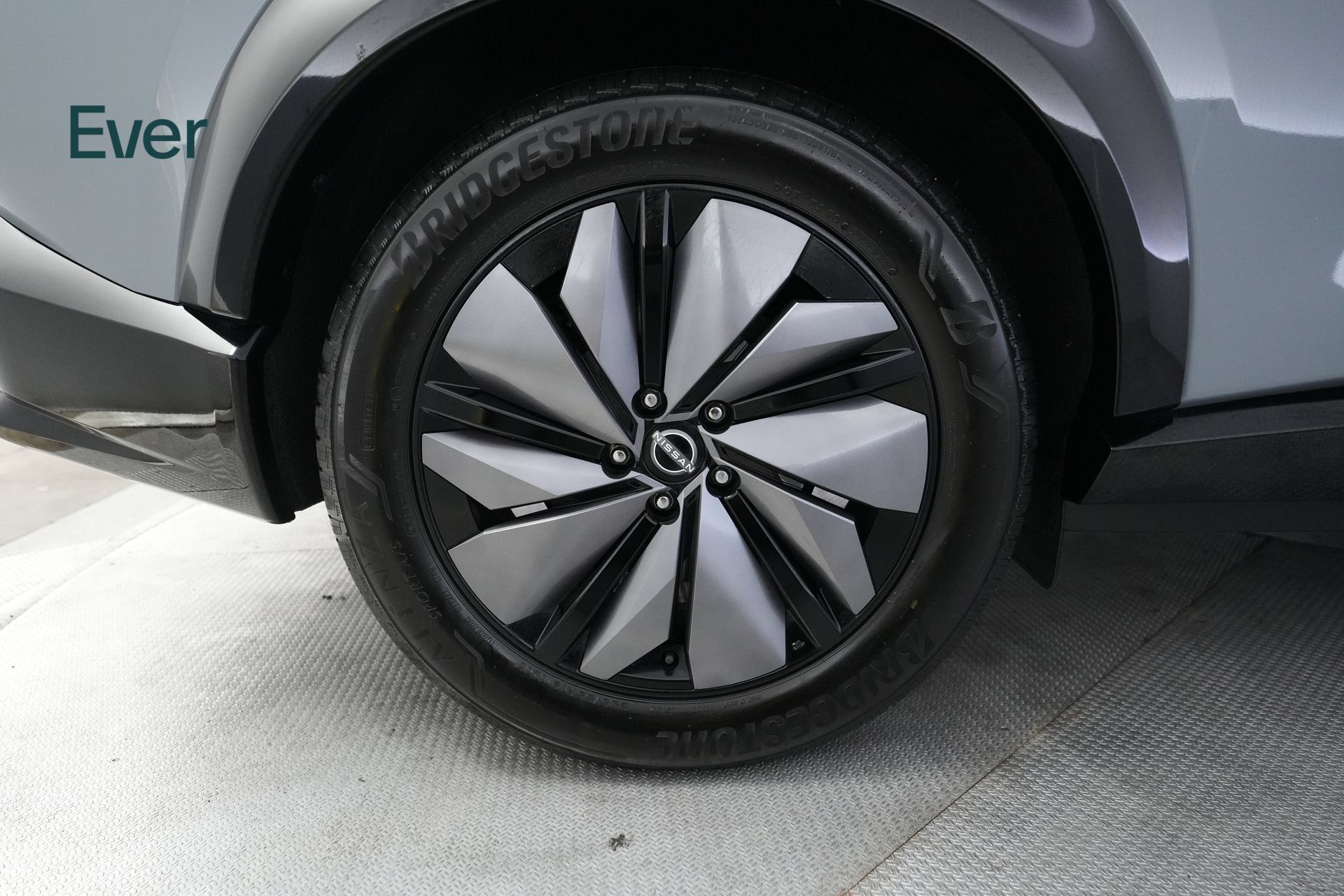 Used 2023 Nissan Ariya FWD image 22