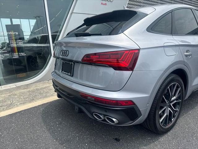 Used 2023 Audi SQ5 Prestige w/ Prestige Package AWD/4WD image 4