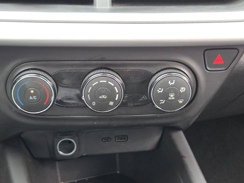 Used 2024 Chevrolet Trax LS image 19