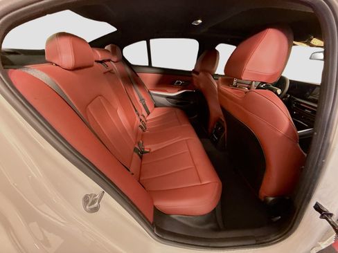 Used 2025 BMW 330i Sedan w/ M Sport Package image 27