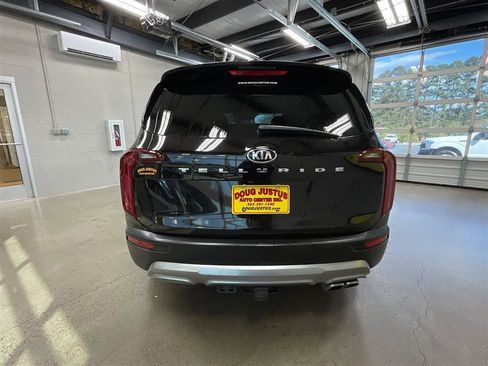 Used 2021 Kia Telluride SX w/ Towing Package image 4