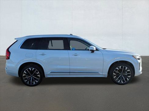 Used 2025 Volvo XC90 B6 Plus w/ Protection Package Premier image 6