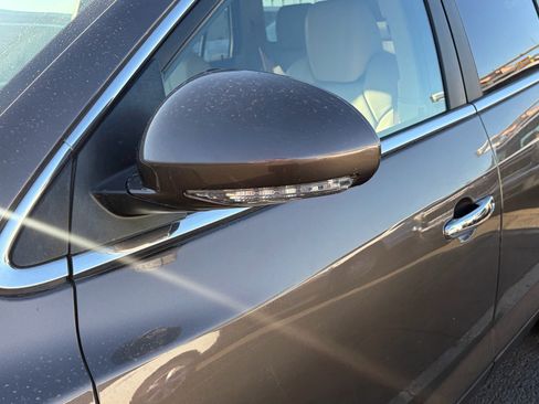 Used 2011 Buick Enclave CXL FWD image 6