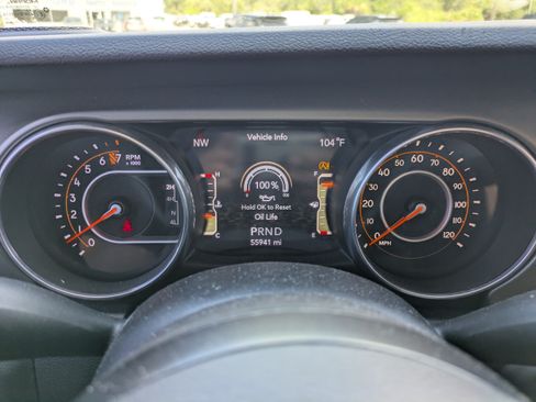 Used 2018 Jeep Wrangler Unlimited Sport S AWD/4WD image 23