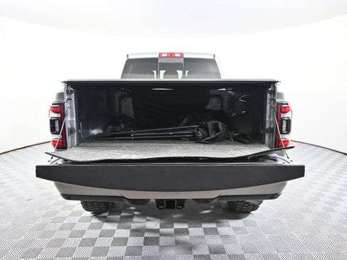 Used 2022 RAM 2500 Laramie w/ Night Edition AWD/4WD image 6