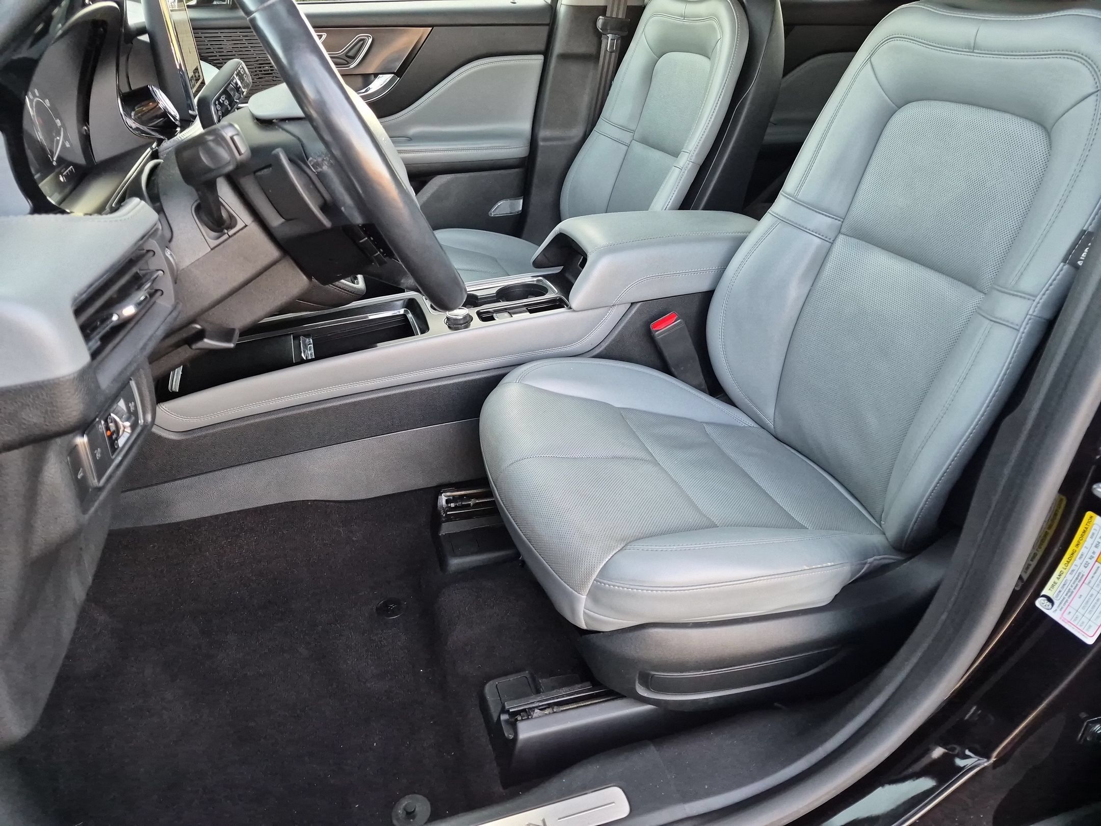 Used 2021 Lincoln Corsair AWD w/ Premium Package image 19