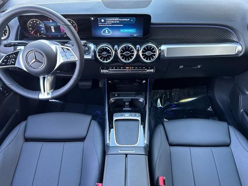 New 2025 Mercedes-Benz GLB 250 250 image 13