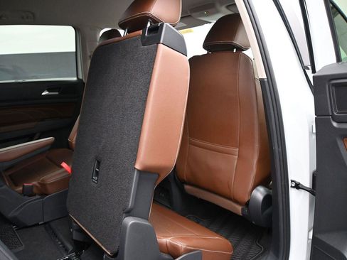 Used 2023 Volkswagen Atlas SE AWD/4WD image 21