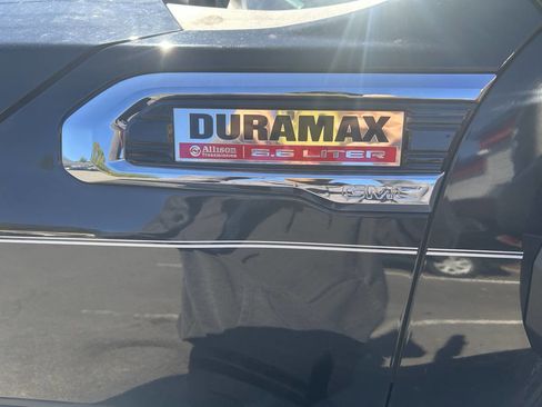 Used 2020 GMC Sierra 3500 Denali w/ Denali Ultimate Package image 17