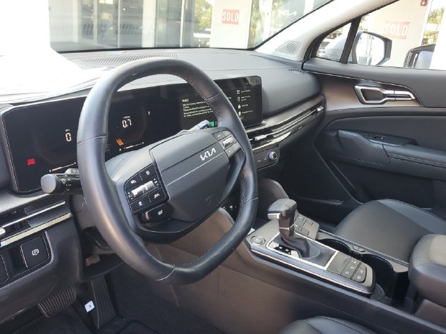 Certified 2026 Kia Sportage EX w/ EX Panorama Roof Package FWD image 22