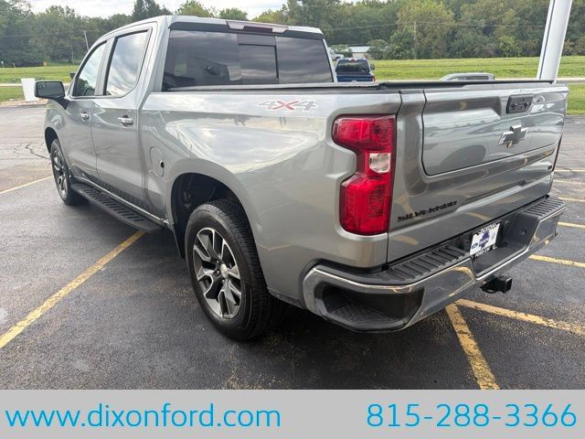 Used 2023 Chevrolet Silverado 1500 LT w/ Leather Package AWD/4WD image 6