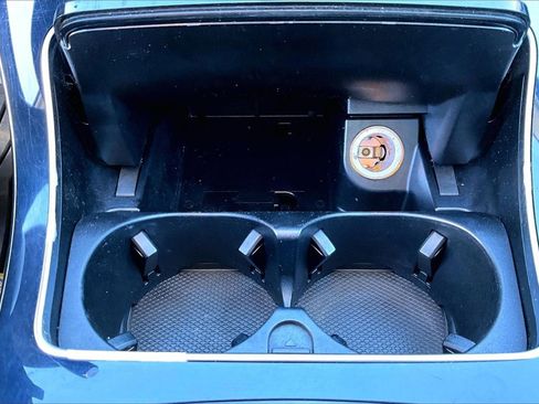 Used 2015 Mercedes-Benz C 300 4MATIC Sedan image 15