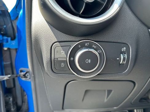 Used 2018 Alfa Romeo Stelvio Ti Sport AWD/4WD image 18