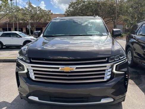 Used 2021 Chevrolet Tahoe High Country w/ Premium Package image 2