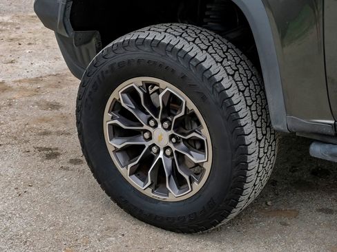 Used 2017 Chevrolet Colorado ZR2 w/ LPO, Premium Interior Package AWD/4WD image 62