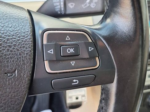 Used 2010 Volkswagen CC Sport FWD image 26