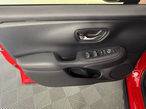 Used 2024 Honda HR-V Sport image 15