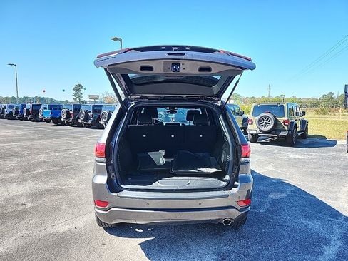 Certified 2020 Jeep Grand Cherokee Altitude image 18
