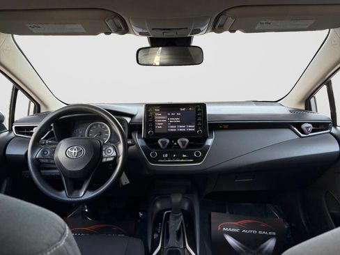 Used 2020 Toyota Corolla LE FWD image 22