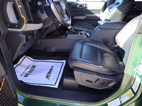 Used 2023 Ford Bronco Badlands AWD/4WD image 11