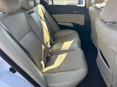 Used 2018 Acura ILX FWD image 18