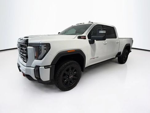 Used 2024 GMC Sierra 3500 AT4 w/ AT4 Premium Plus Package AWD/4WD image 3