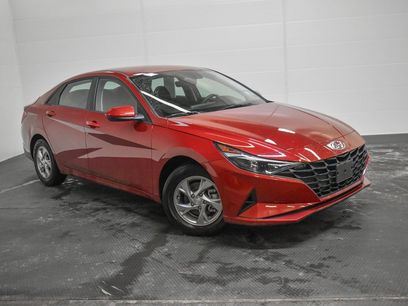 Used 2023 Hyundai Elantra SE w/ Preferred Accessory Package