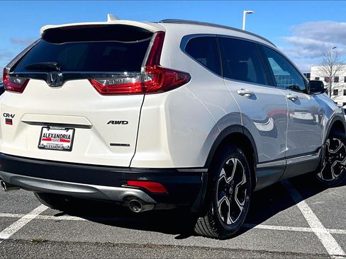 Used 2018 Honda CR-V Touring image 12