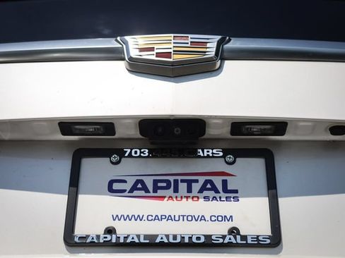 Used 2017 Cadillac Escalade Luxury AWD/4WD image 15