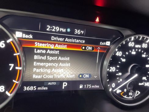 Used 2025 Nissan Rogue SV image 11