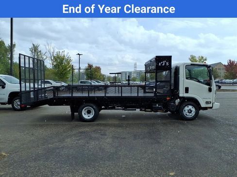 New 2025 Chevrolet Low Cab Forward image 31