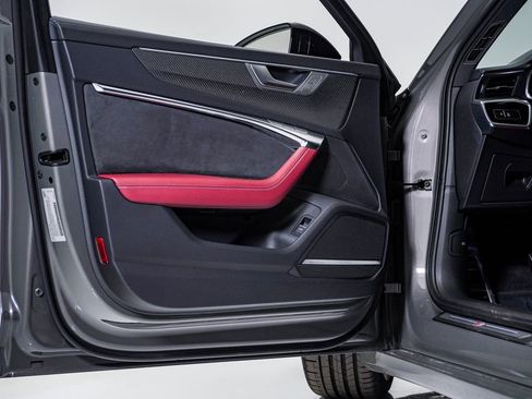 Used 2024 Audi S6 Premium Plus w/ Premium Plus Package image 28