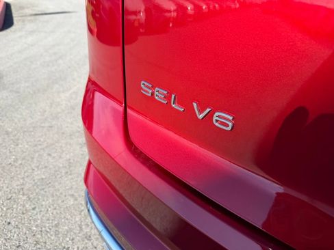 Used 2020 Volkswagen Atlas Cross Sport SEL Premium R-Line image 12