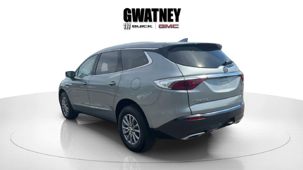 Used 2024 Buick Enclave Essence FWD image 5