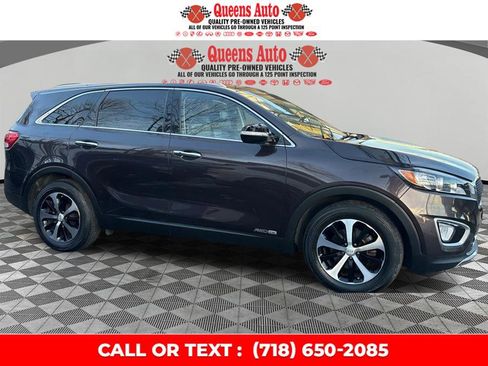 Used 2018 Kia Sorento EX image 8