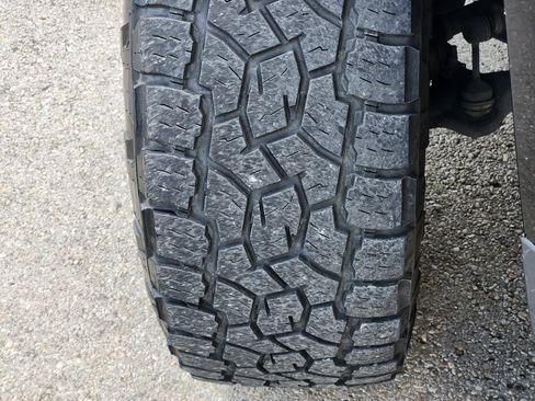 Used 2021 Chevrolet Silverado 1500 LT Trail Boss w/ Bed Protection Package AWD/4WD image 11