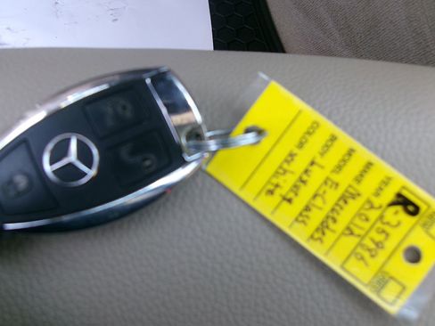 Used 2012 Mercedes-Benz E 350 4MATIC Sedan image 22