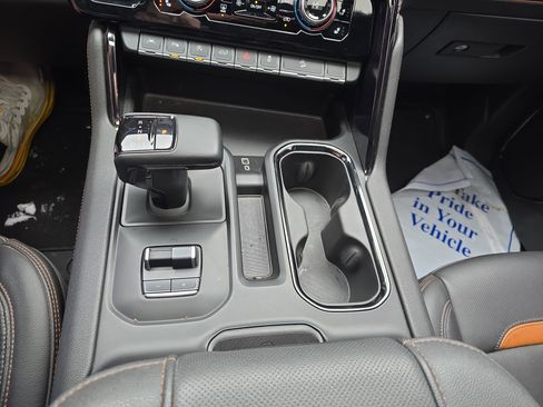 Used 2024 GMC Sierra 1500 AT4 w/ Technology Package image 28