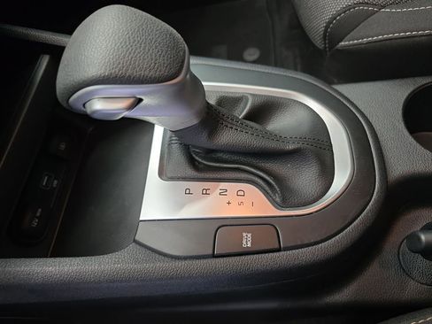 Used 2024 Kia Forte LXS w/ LXS Technology Package image 27