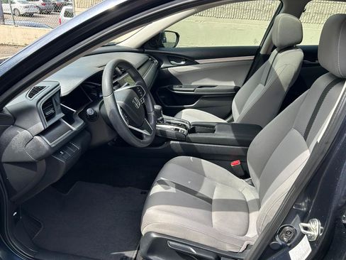 Used 2017 Honda Civic EX image 9