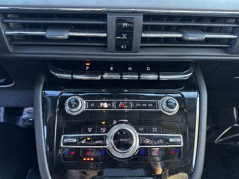 Certified 2022 Lincoln Corsair AWD w/ Premium Package image 23