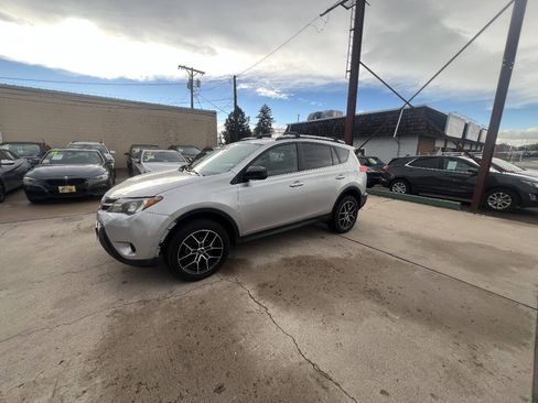 Used 2015 Toyota RAV4 LE AWD/4WD image 21