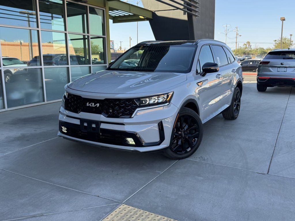 Used 2022 Kia Sorento SX FWD image 2