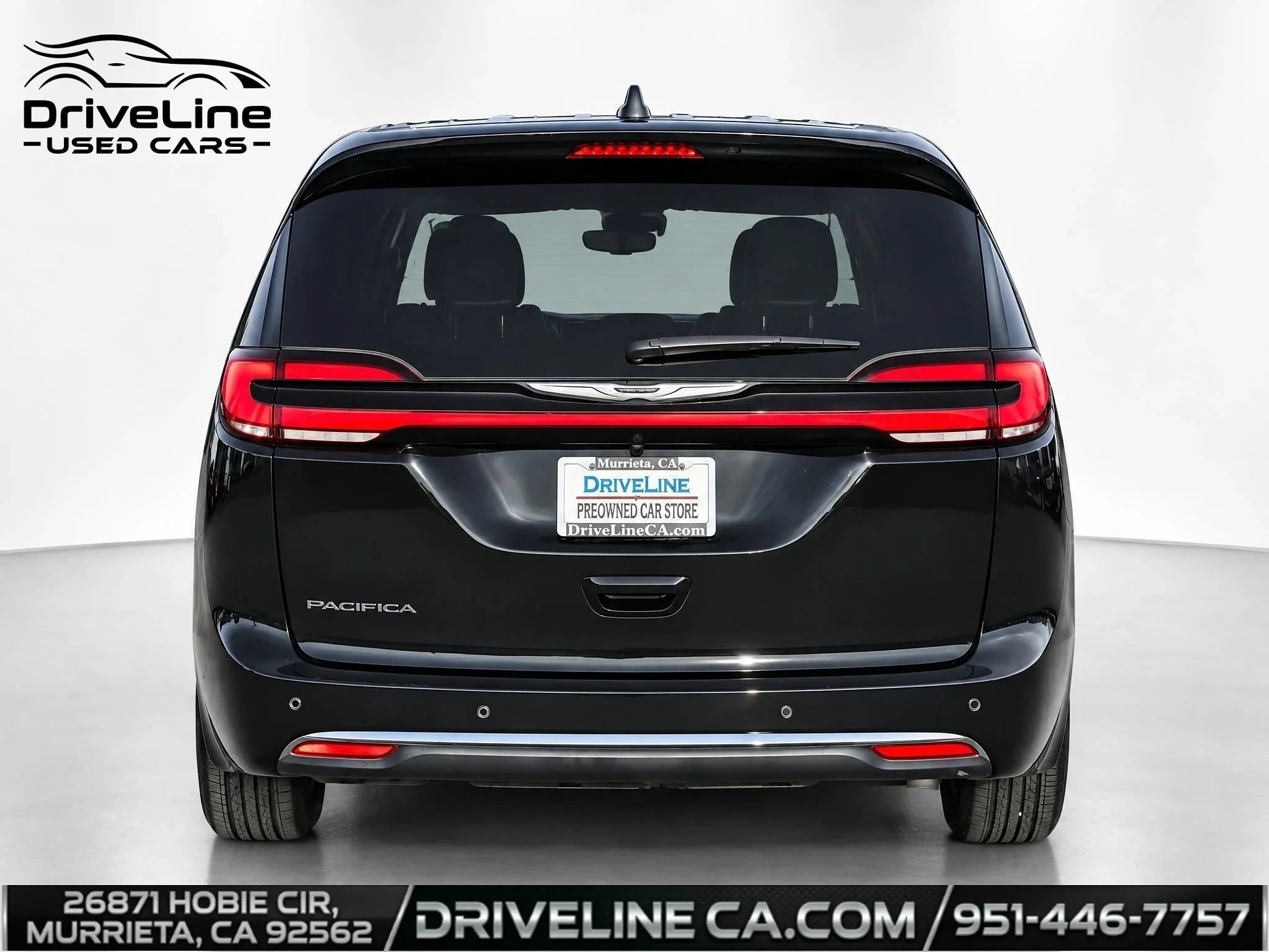 Used 2026 Chrysler Pacifica Select FWD image 3