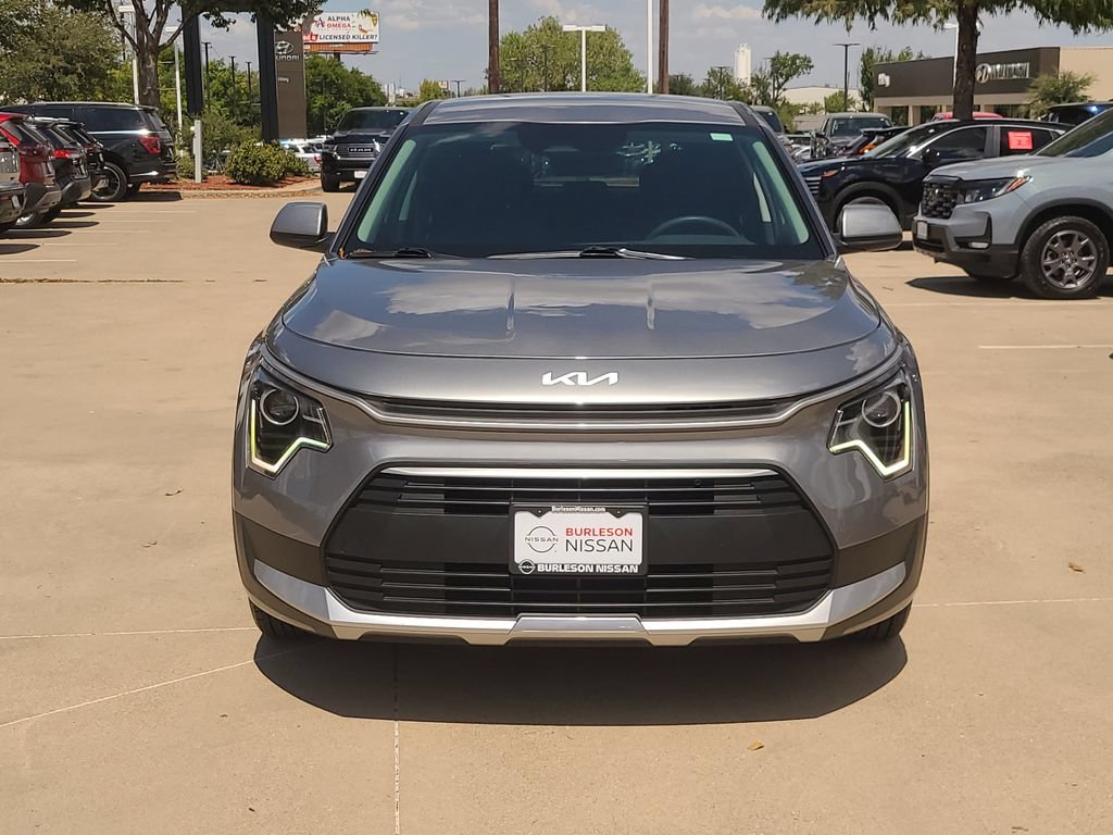 Used 2025 Kia Niro LX FWD image 5