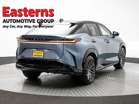 Used 2023 Lexus RZ 450e Premium w/ Accessory Package (2T) AWD/4WD image 5