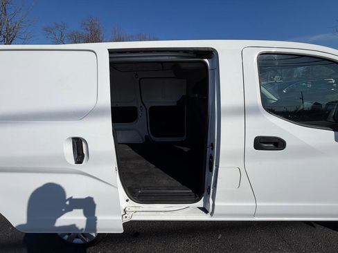 Used 2020 Nissan NV200 SV w/ Back Door Glass Package image 39
