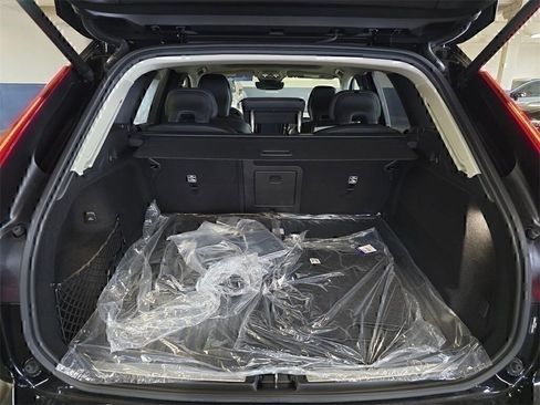 New 2026 Volvo XC60 B5 Ultra w/ Climate Package image 14