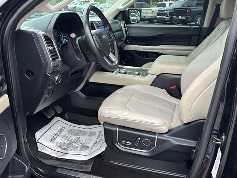 Used 2021 Ford Expedition Platinum AWD/4WD image 16