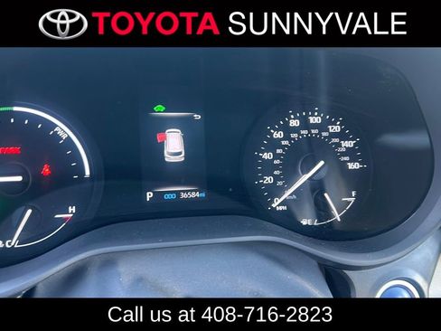 Used 2024 Toyota Sienna XSE w/ XSE Plus Package image 3